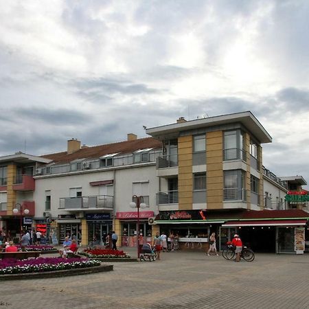 Aqua City Apartman Hajdúszoboszló Esterno foto