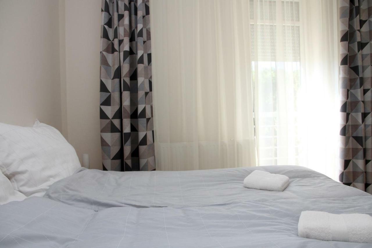 Aqua City Apartman Hajdúszoboszló Esterno foto