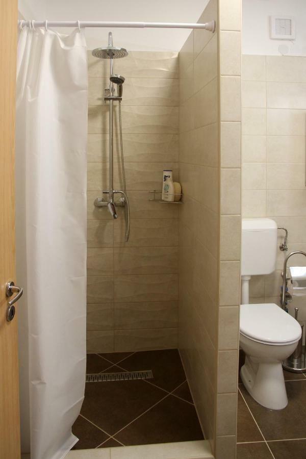 Aqua City Apartman Hajdúszoboszló Esterno foto