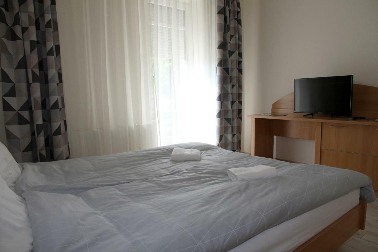 Aqua City Apartman Hajdúszoboszló Esterno foto